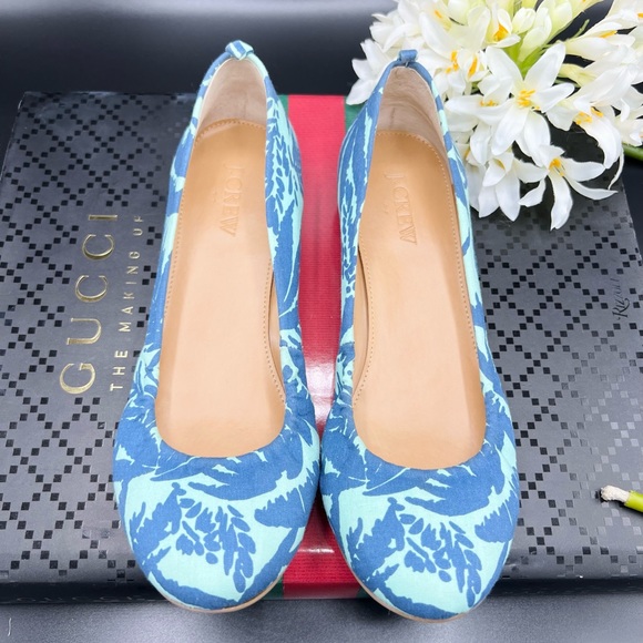 JCrew - Picture 3 of 3